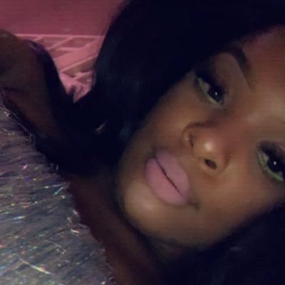 BEAUTY GURU🧞♀️ Aspiring Cosmetologist & SkinCare specialist 🧬 Self taught MUA🎨 ig: corijanaeee//coandbeauty__