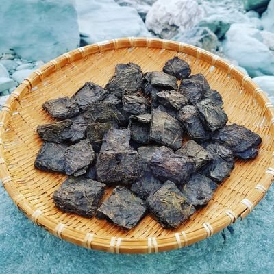 微生物&乳酸菌発酵させたお茶🍵/四国アルプスには後発酵茶文化がある/サッパリとした酸味・飲みやすい・植物性乳酸菌・腸内フローラ・免疫力🆙/SNSで販売中(DMで受付中)/100％柚子果汁/田舎こんにゃく(かなり固め)/乾燥ぜんまい(大豊町特産品)販売してます/気軽に質問などDMください/無言フォロー失礼します/