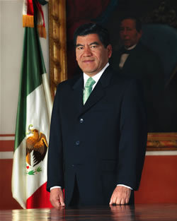 Ex-gobernador del Estado de Puebla durante el periodo 2005-2011. Activo militante del PRI, orgulloso y comprometido. Abogado