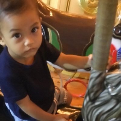 shawzan27's profile picture. 