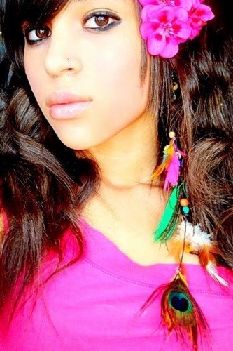 carlamatiuz's profile picture. Não sei se sou boa o suficiente para me auto descrever. Então beleza me julgue, mas não me ofenda, pois você pode estar errado.