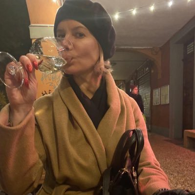 Lenoochka36's profile picture. 