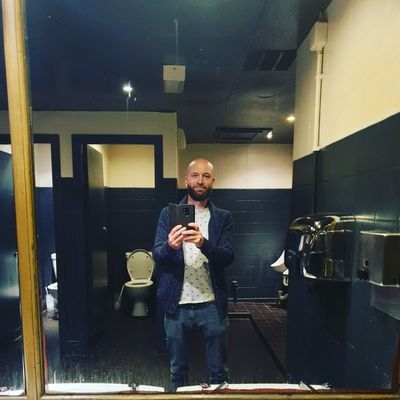 rthorburn07's profile picture. 