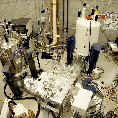 Research Faculty @nationalMaglab @FloridaState
Keen on spin dynamics, MAS-DNP, and anything with electrons and nuclei. @dnpfred