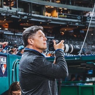 Sports photographer. Former broadcasting, music industry and theater professional. I also dabble in the medical field to finance my photography.