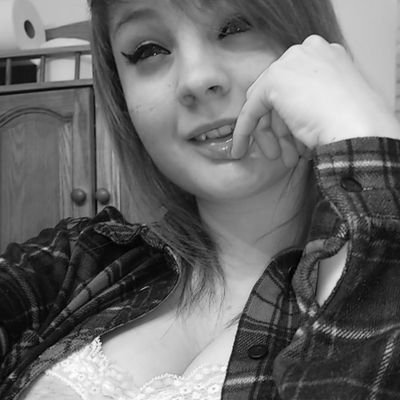 snap chat; allmadhere9 add me!(: follow for follow!