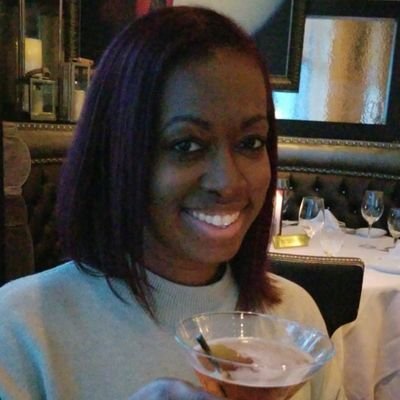 VAL_u_mil's profile picture. I mostly tweet about Reality TV, Animals, Sports and Activism because, balance.