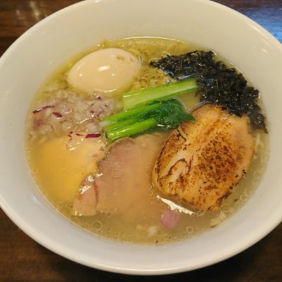 ラーメン食べ歩きが趣味です！