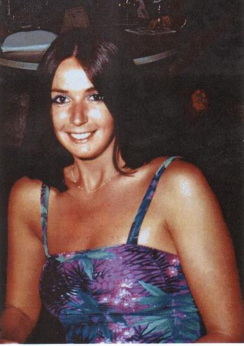 Badissi's profile picture. Born in Locarno, but world traveller for many years, likes to communicate in Italian, French, English and Spanish...