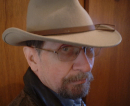 veteran reporter; fan of Broncos, NY Yankees, UI Illini;
proud dad, grandpa