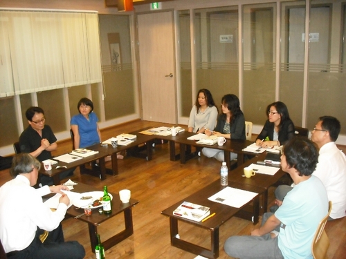 멋진 책세계는 2008년부터 이어온 고전읽기 책모임입니다.