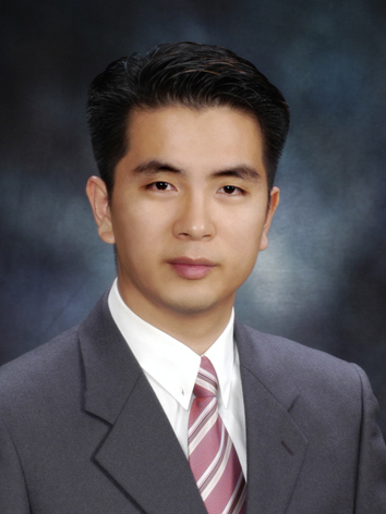 spcom9's profile picture. 저는요...
자동차에도 관심이 많구요...
컴퓨터 서비스업에 종사를 하고 있어요...