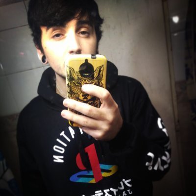 smile_ayax's profile picture. 