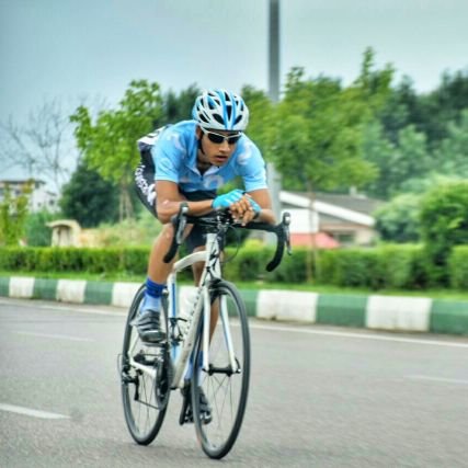 AminaghakhaniM's profile picture. 