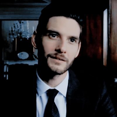 『sᴛᴀʀ ᴡᴀʀs』| 𝐊𝐧𝐢𝐠𝐡𝐭 𝐎𝐟 𝐑𝐞𝐧 | First Order | NSFW | DarkThemes | Parody | FC: Ben Barnes | Layout @BitchcraftMode 𝑱𝑰𝑵𝑿 | #ωιηтεямεтεσя