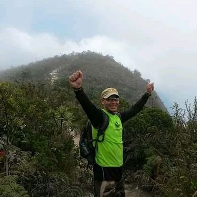 rrondonc's profile picture. Caraqueño Administrador amante de las computadoras, redes, telecomunicaciones y la tecnología. Full Stack Sofware Developer in growth 😀