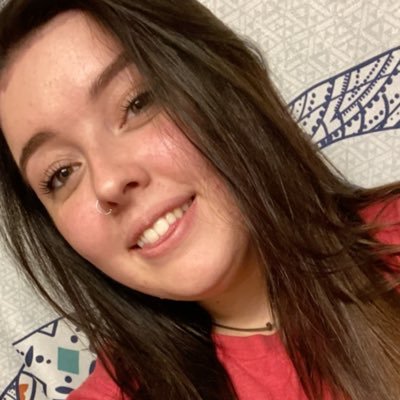 love God, love people 🌻💜 RSU student, maybe one day I can get a degree