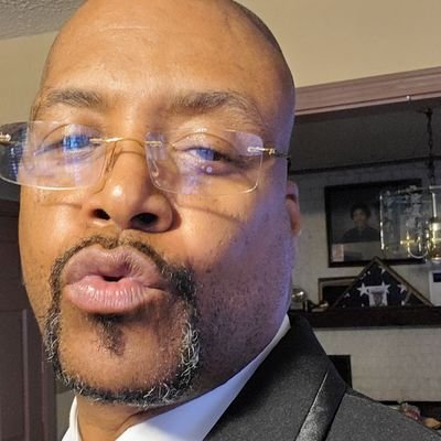 1_Current's profile picture. Everything makes me special