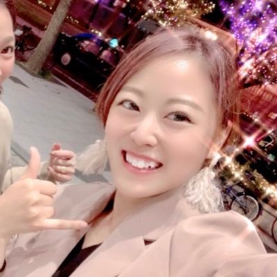 26歳/1994.06.15/Osaka/ 大阪市内で看護師💉イベント大好き😆💕 🍺『社長×大学生飲み会』企画🍺 🌈頑張っている人を応援するBAR🌈 ✨クラウドファンディングのお手伝い✨ 【モテクリエーター😍大募集中 】∠( 'ω')/ Instagram⬇️