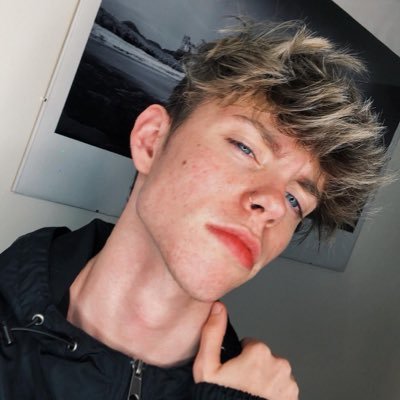lifesucks_dick's profile picture. @imgod_periodt is a cute ass bitch