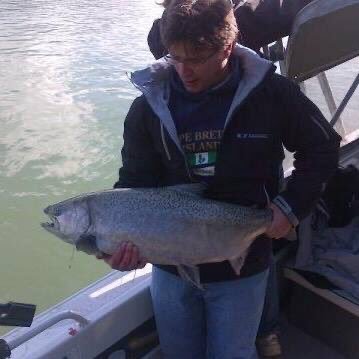 MountainH1gh's profile picture. Born and raised Albertan committed to Alberta.