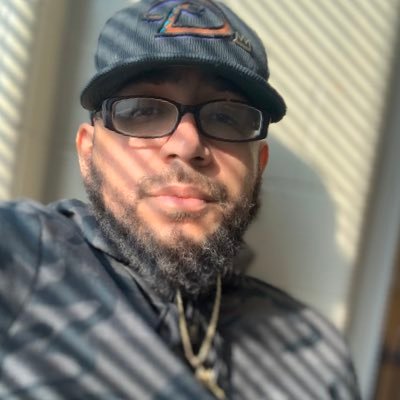 eD_WeEzY203's profile picture. 