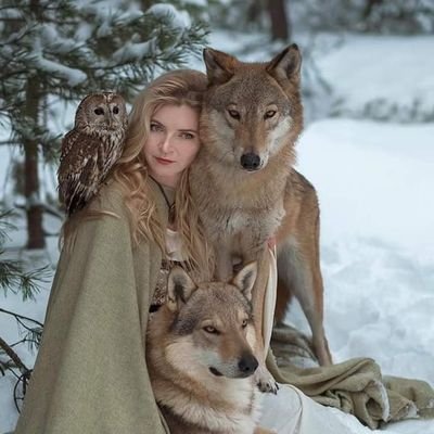 زنده باد انسانیت و امید رسیدن به صلح جهانی
Long live humanity and hope to achieve world peace