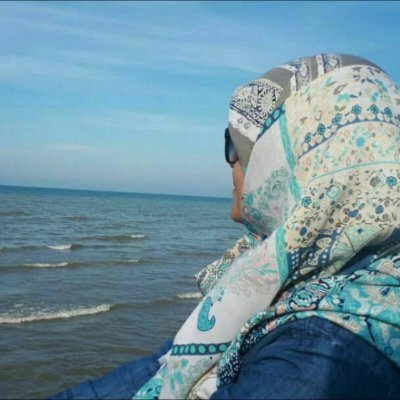 setak61's profile picture. متأهل، مادر نازنازیا، دخت شهید، تحصیل کرده ولی با افتخار خانه‌دار 
دغدغه‌مند احقاق حقوق زایل شده در نظام اسلامی

*ستاک = شاخه نو رسته