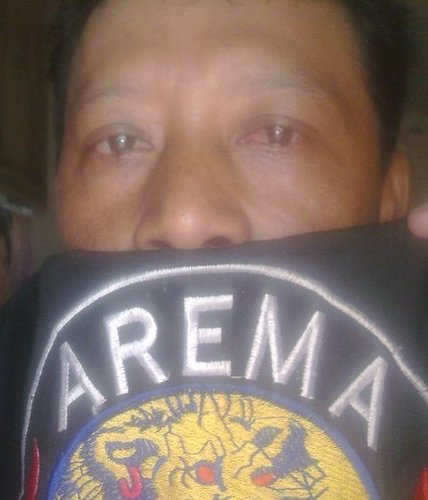 belajar mendengar isi hati kalian semua.............bo
hidup arema in borneo JSCB BORNEO