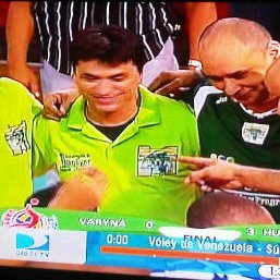 Venezolano. 
Medico Cirujano.Especialista Pediatria.
Medico FIVB.( Voleibol)
Deportista Activo Atletismo Master 200-400 mts 4x400 mts
