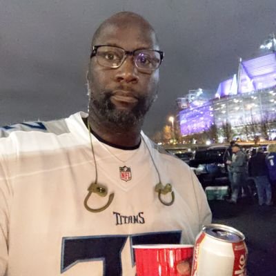 Titan/Grizzlies fan.  Co-owner of Kountry Scentz.  Organic soaps, candles, body butters and more.  https://t.co/Vq9ya6WI4Z