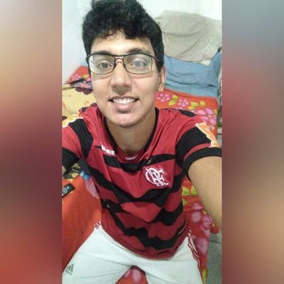Sou uma pessoa simples, verdadeiro e de opinião própria. Rubro-Negro, da casa de Aiolos, fã de MMA.