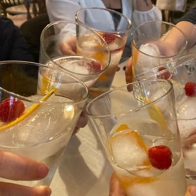 raquelnov's profile picture. Otra vez la vida me ha sacado a bailar,  y quiero bailar.