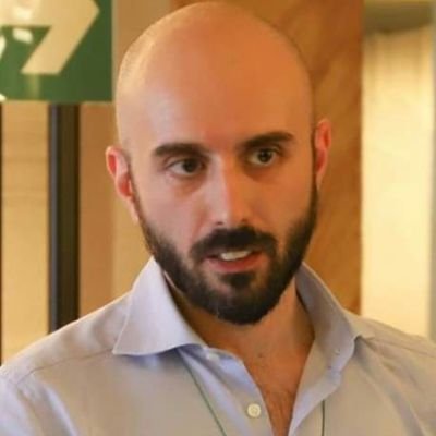 leoborsacchi's profile picture. Merceologo curioso. Lettore di fumetti. Capricorno ascendente vergine. Pratese, di cultura galcianese