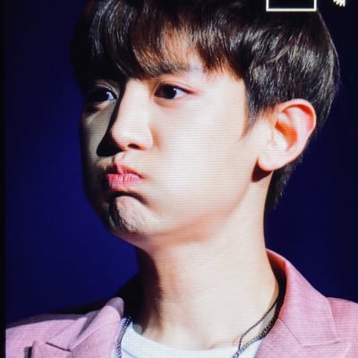 yeolneed's profile picture. EXO 🖤 happiness delight