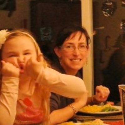 LaurenF91618295's profile picture. wife, mother, sister, writer, ICU volunteer, avid reader; dream date= Jack Black. I shoulda been: a dancer, a physicist, a nurse, a teacher.