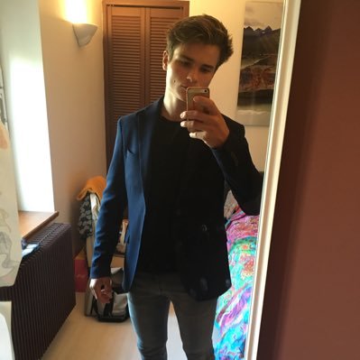 ThomasCodino's profile picture. Salut c’est cool