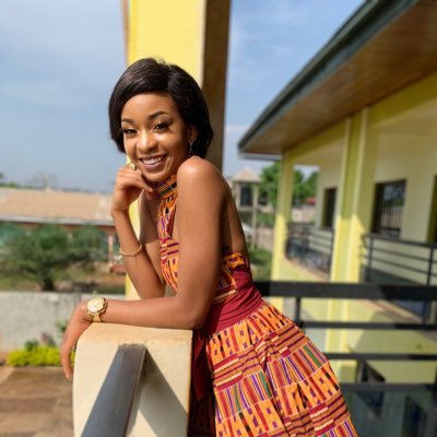 Business management student📚🤓  Sports lover ⛹️‍♀️Fun lover 😄missSnap:nwellarowsiii IG: 2ème_dauphine_miss_cmr2020 #Camerounaise 🇨🇲