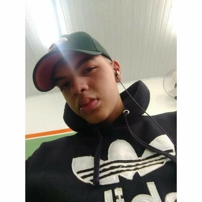 oush_kah's profile picture. sei lá eu sou eu🍟🖤