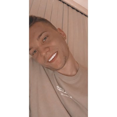 BobBae_'s profile picture. Life is short, buy the G-Wagon LL🏳️‍🌈       SNAP👻|boobie247| Insta 📸|bob_bae_|