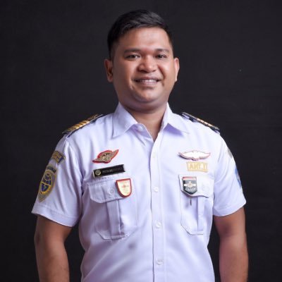 Egi_Uly's profile picture. At the right time