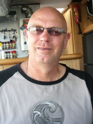 I am a full commentary tour coach driver and live in my motor home I am able to see a lot of places in Aotearoa New Zealand and love sharing them.