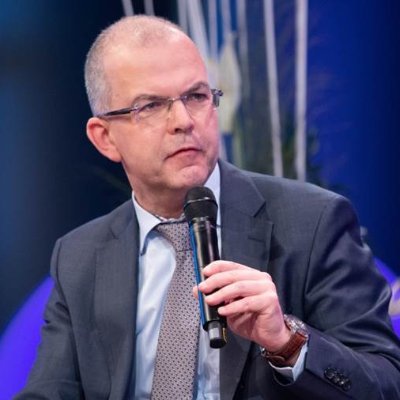 Investieren für eine bessere Welt. Retweets sind keine Befürwortung.
Keine WhatsApp-Gruppe o.ä. Der richtige Hans-Jörg Naumer wirbt nie um Anlagegelder.⚠️