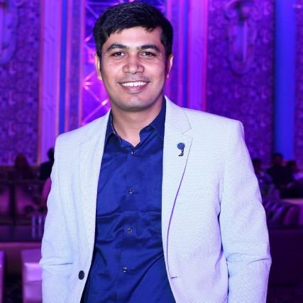 Akaruneconomics's profile picture. LECTURER