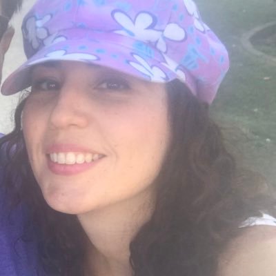 OteroSilviki's profile picture. Leyendo ilusiones.