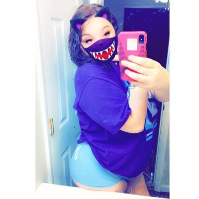 nicccoleemariee's profile picture. fuck it 🍃💨😌