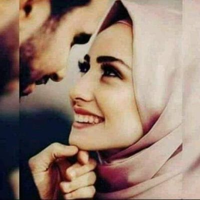 انا من سيضوُي عتمتِي انا النوُر لذاتي ولااحداً غيِري🖤