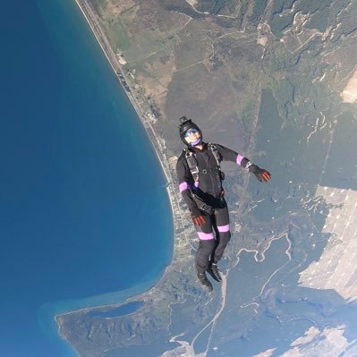 FarisHusaini17's profile picture. Aspiring skydiving instructor. Full time bird learning how to fly my body 🦅