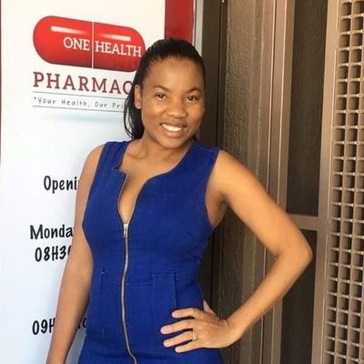 Hikumwah's profile picture. legal drug dealer, wife, mother, daughter, sister , farmer , 💕💕