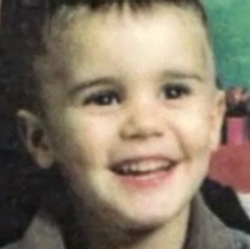 Jason Borns REAL mommy :) carried, conceived, and delivered jason born and i have an amazing husband justin bieber